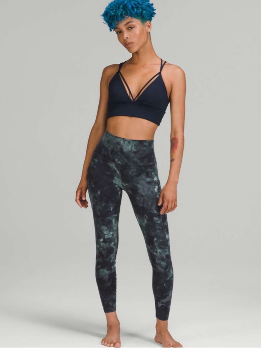 Lululemon Align High-Rise Pant with Pockets 25"
Diamond Dye Silver Tidewater
